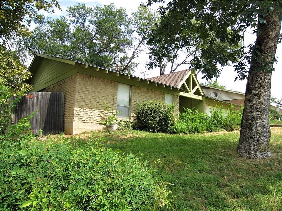 1st image of 1801 Elmwood Ln