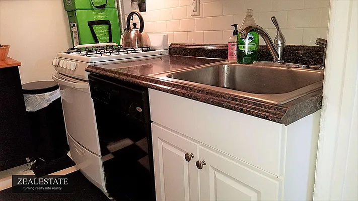 Rented by ZealEstate Group Inc | media 15