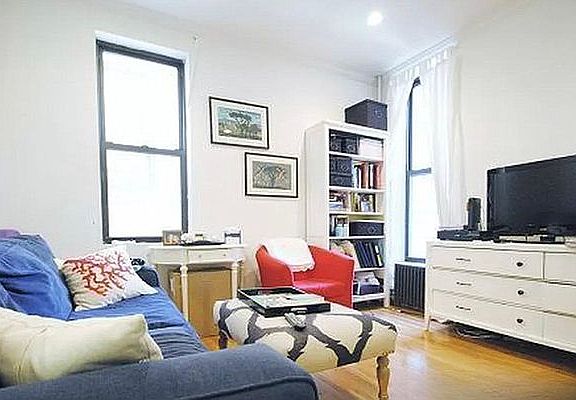 2nd image of 370 Columbus Ave APT 2A