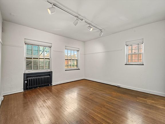 3rd image of 340 S Highland Ave APT 1B