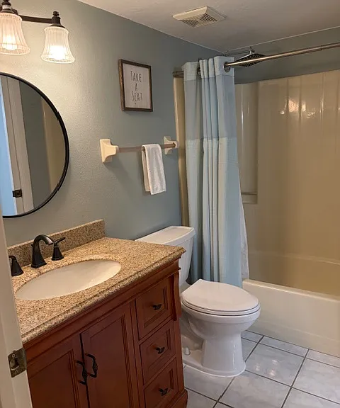 927 Capri Isles Blvd — Photo 2