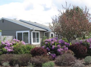 1317 7th St, Springfield, OR 97477