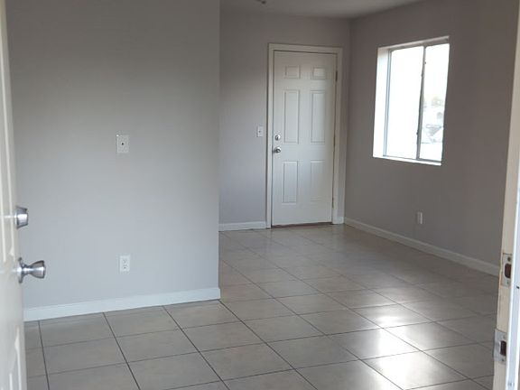 3rd image of 743 W 1st Ave #103