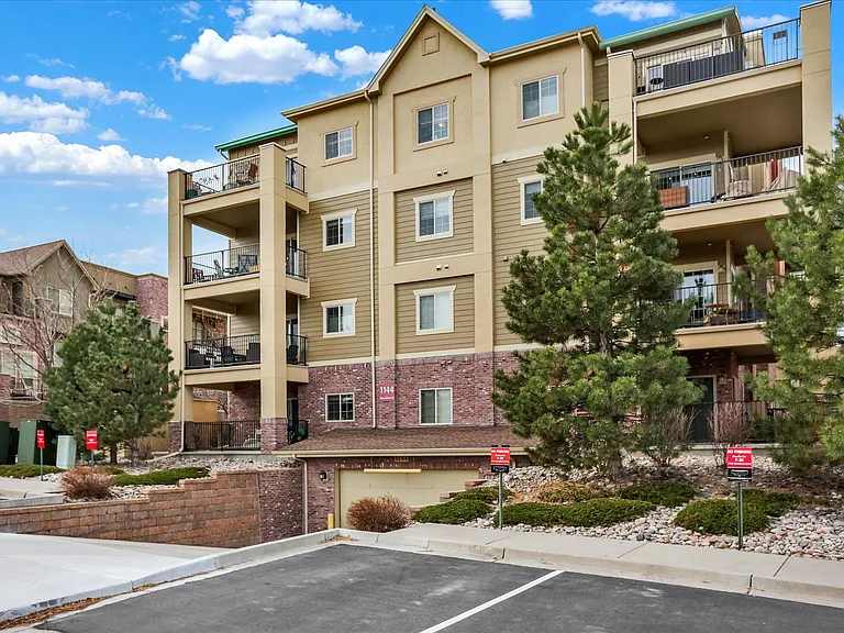 1144 Rockhurst Dr #401 — Photo 3