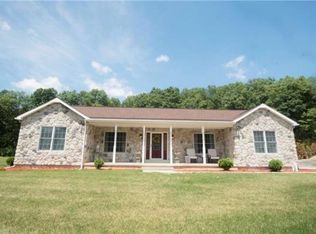 220 Constitution Ave, Wind Gap, PA 18091