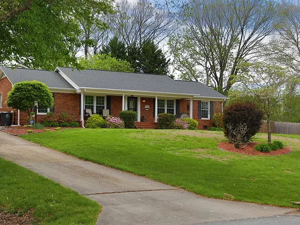 1803 Lakemont Dr, Greensboro, NC 27410