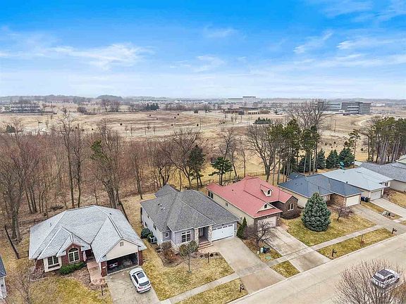 5th image of 2238 Dempster Dr