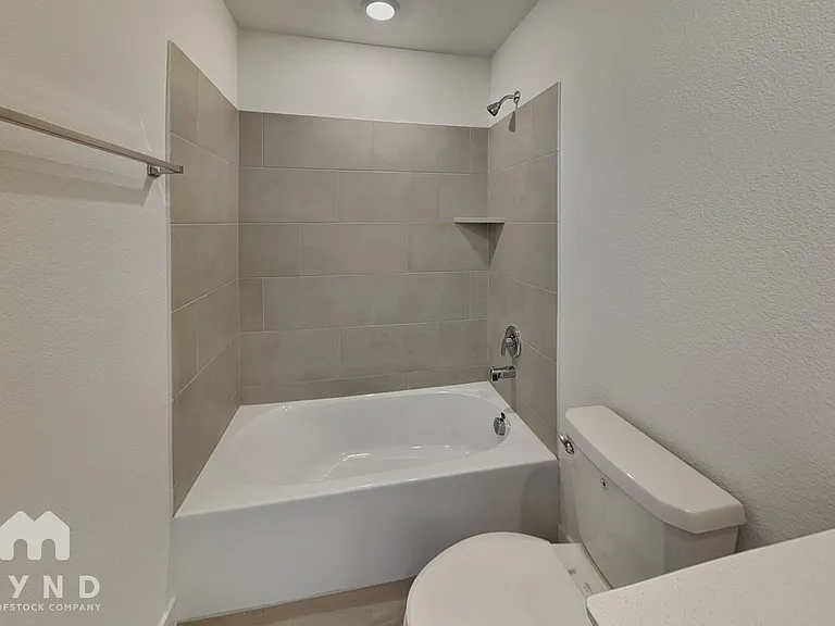 1718 Milton Dr — Photo 17