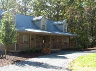 1647 Newport Dr, Ellijay, GA 30540