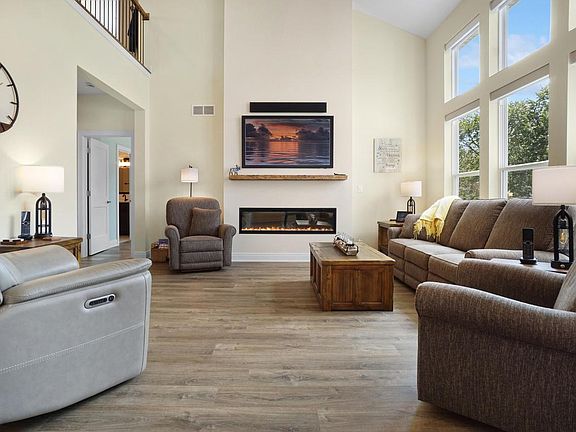 4th image of 1391 Bluestem TRAIL