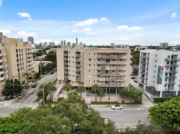 102 SW 6th Ave APT 407, Miami, FL 33130