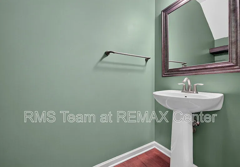 1572 Lenox Overlook Rd — Photo 15