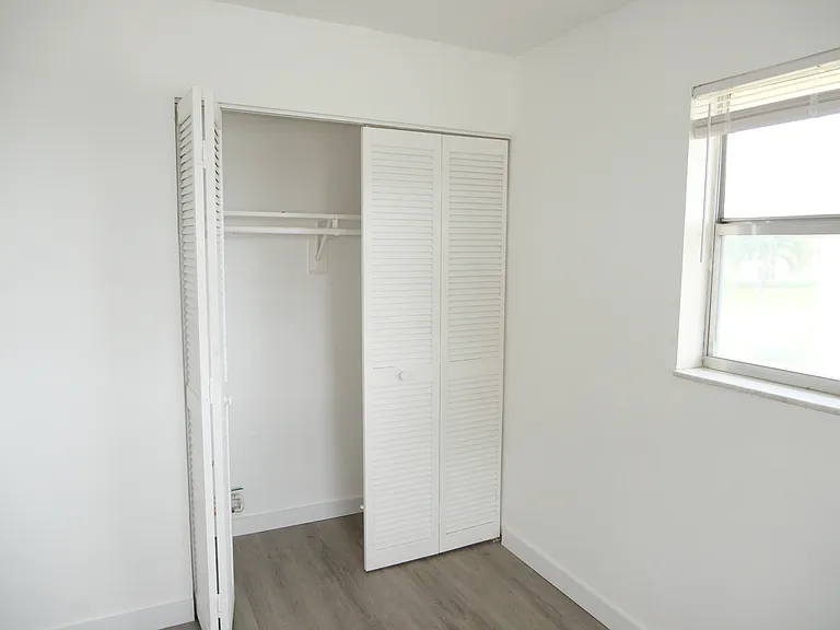 9911 Sandalfoot Blvd #111 — Photo 8