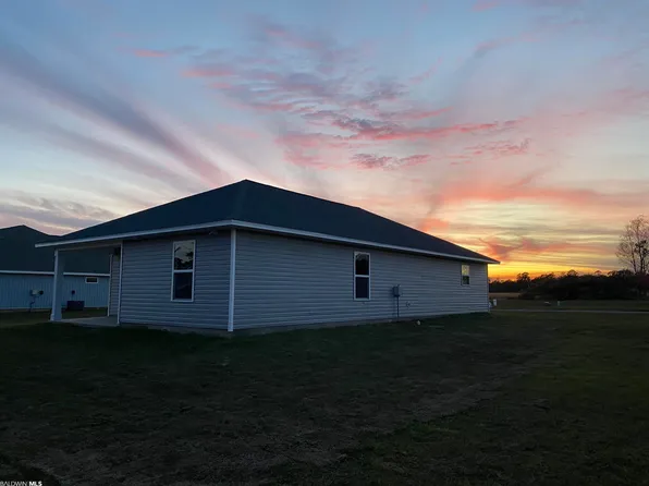 165 Saint Stephens Ct, Atmore, AL 36502