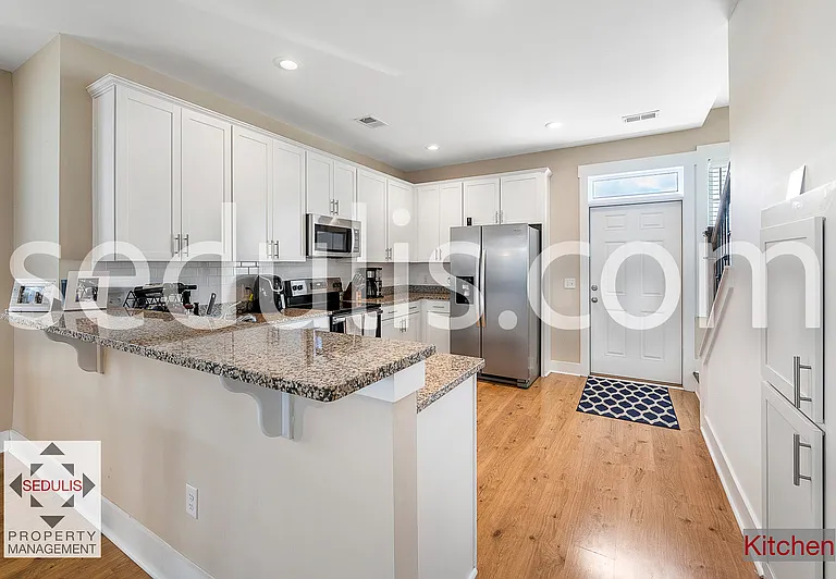 3923 Four Poles Park Dr — Photo 14