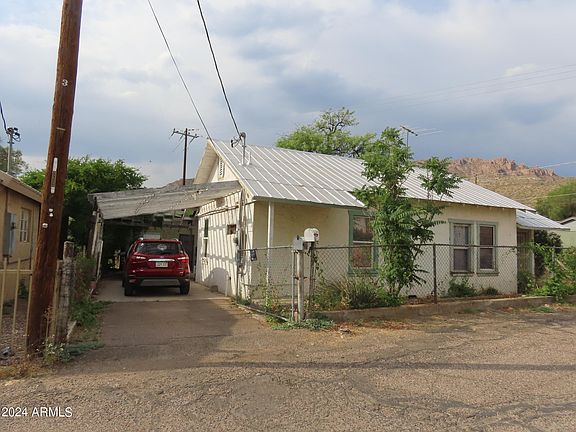 2nd image of 504 W Heiner Drive
