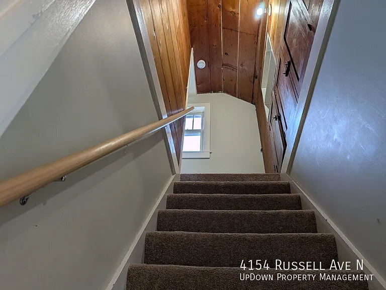 4154 Russell Ave N — Photo 15