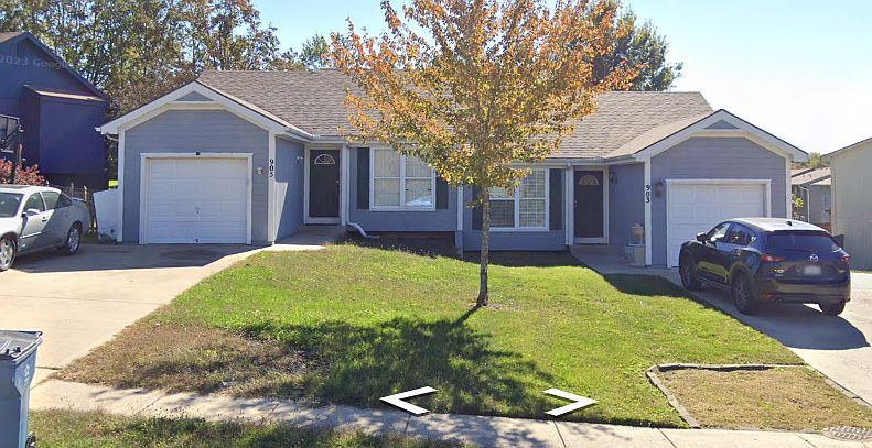 1st image of 903 Bunting Ln #903
