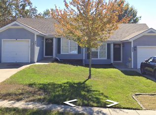 903 Bunting Ln #903, Liberty, MO 64068