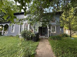 121 S Elm St, Washington, IL