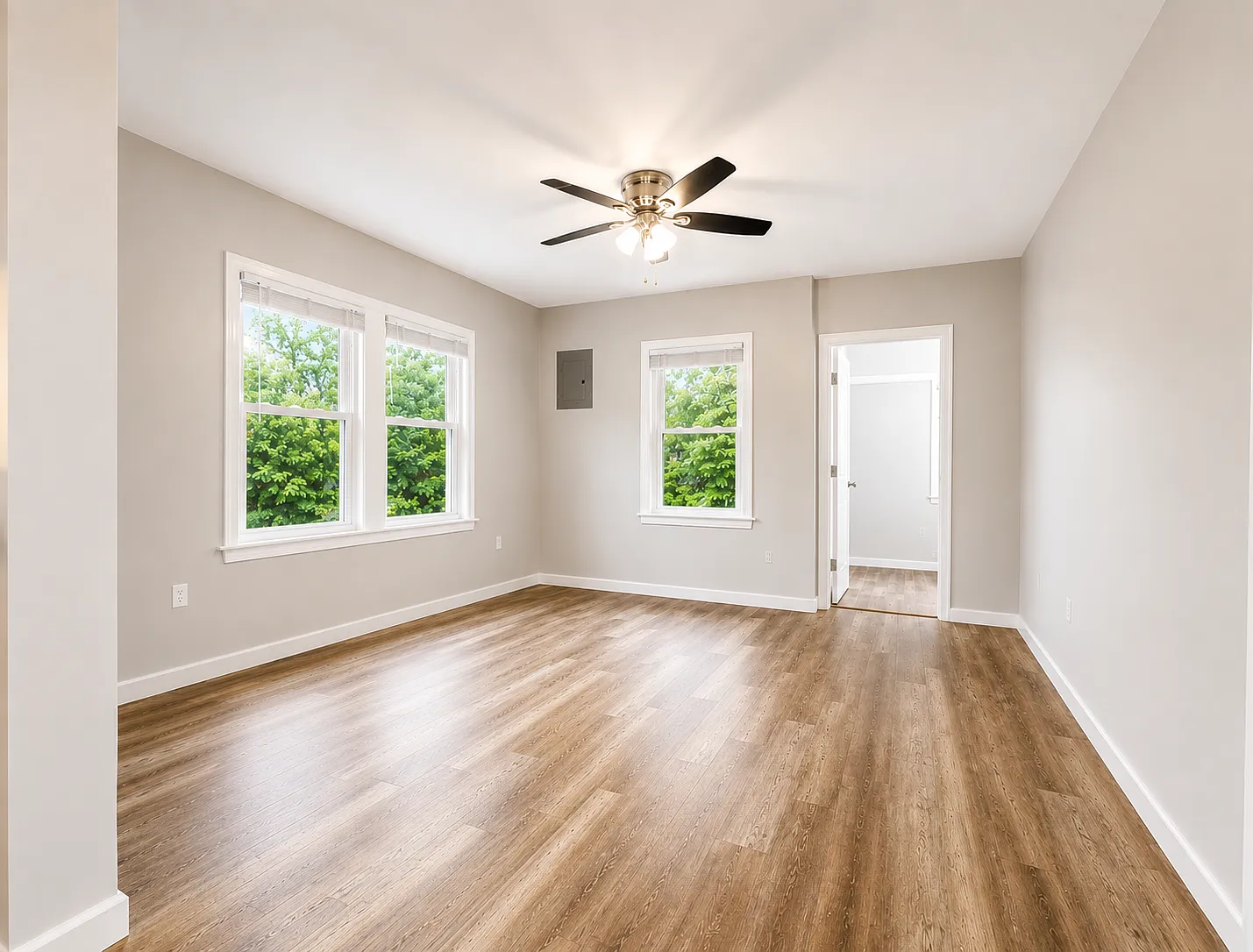 2 bed, 900 sqft, $799 — Photo 2