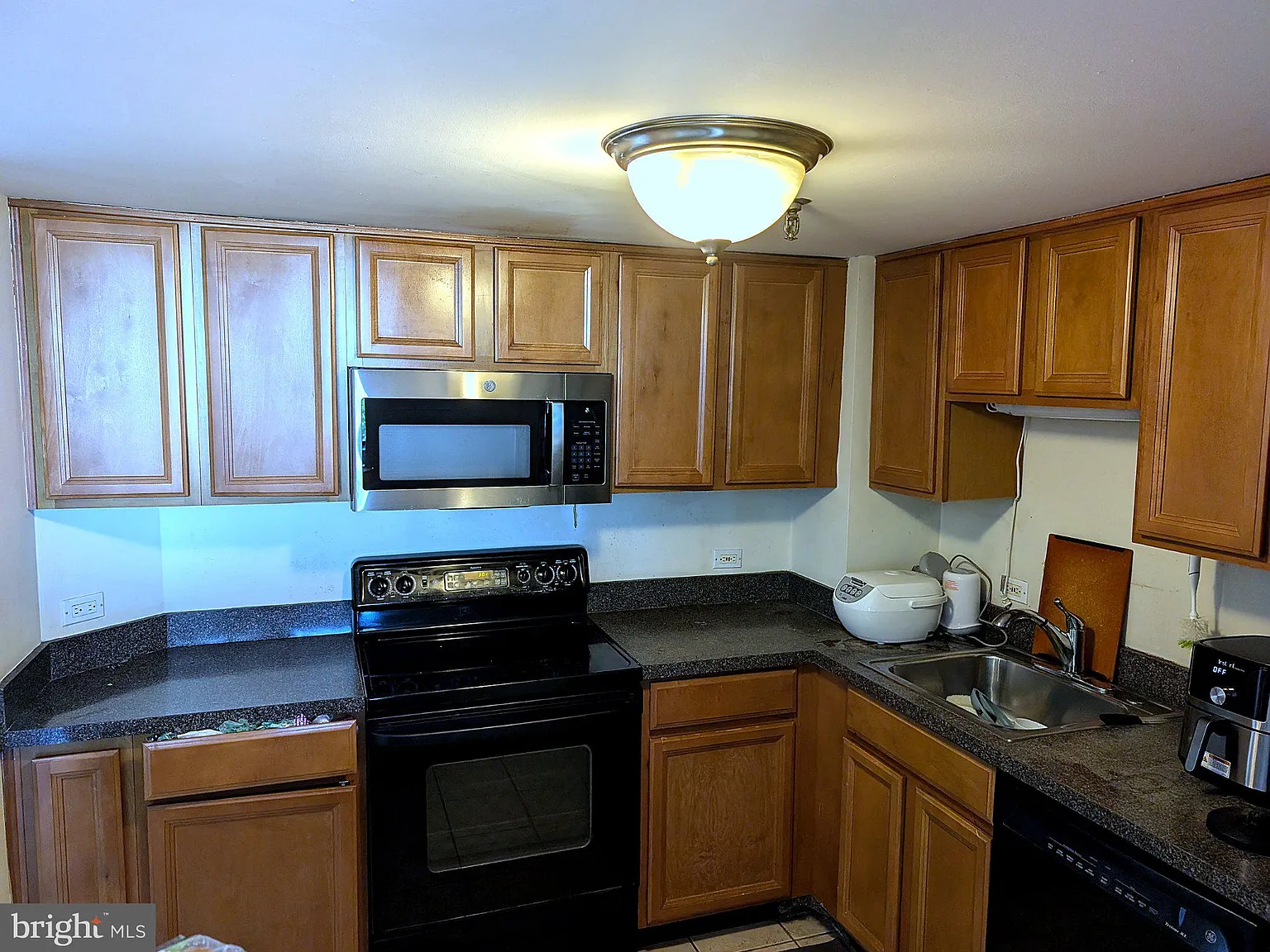 Cityview Condominium South Tower — Photo 3