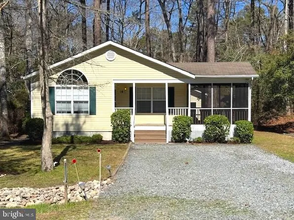 14 Garrett Dr, Ocean Pines, MD 21811