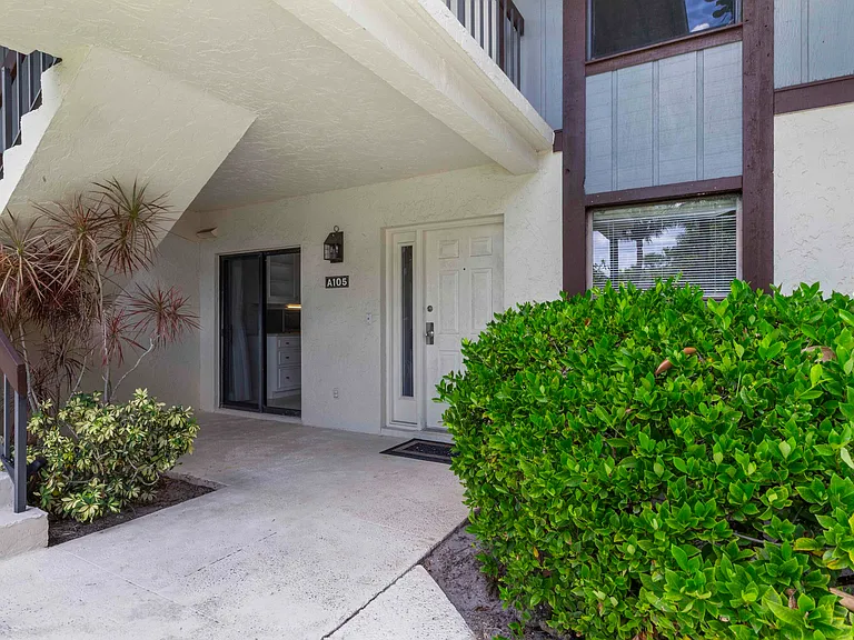 13329 Polo Club Rd #105 — Photo 4