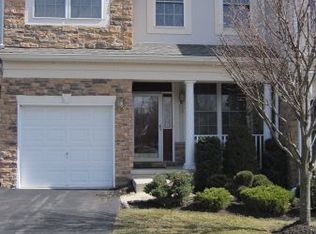 275 Levinberg Ln, Wayne, NJ 07470