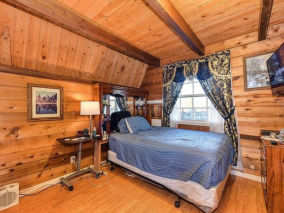 2nd Floor Bedroom #1