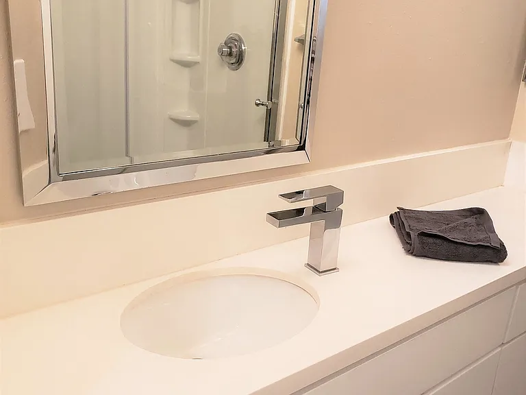 4225 Longridge Ave — Photo 38