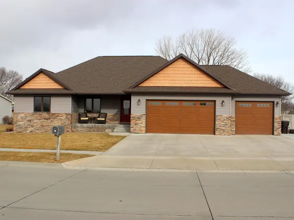 1009 15th Ave, Kearney, NE 68845