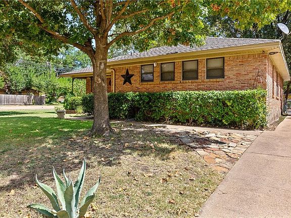 4th image of 2002 Patricia Ln