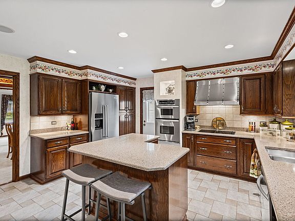 5th image of 1227 S Highland Ave