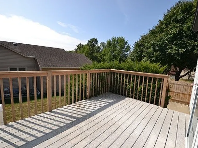 4401 E Oak St — Photo 17