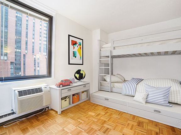 5th image of 1641 3rd Ave APT 14F