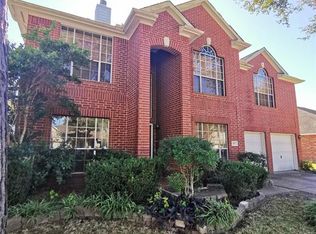 3822 Canton Dr, Pearland, TX 77584