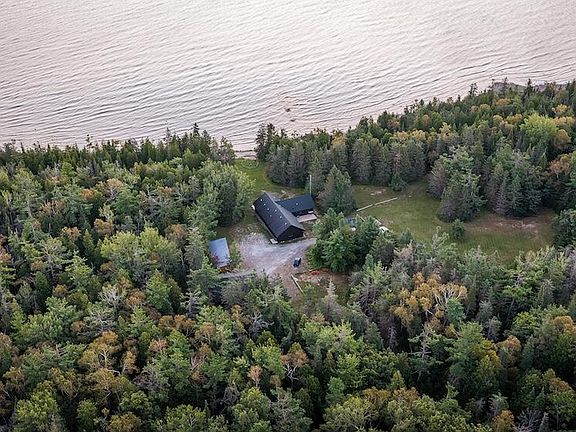 3rd image of 9842 Misery Bay Rd