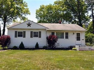 24397 Maria Ln, North Olmsted, OH 44070