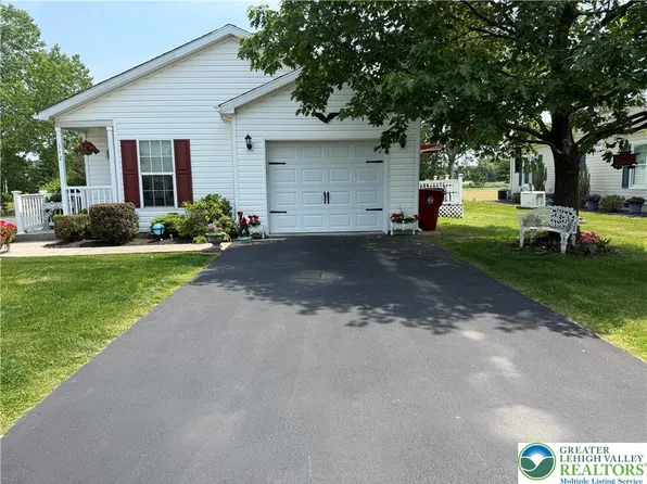 542 Biltmore Ave, Easton, PA 18040