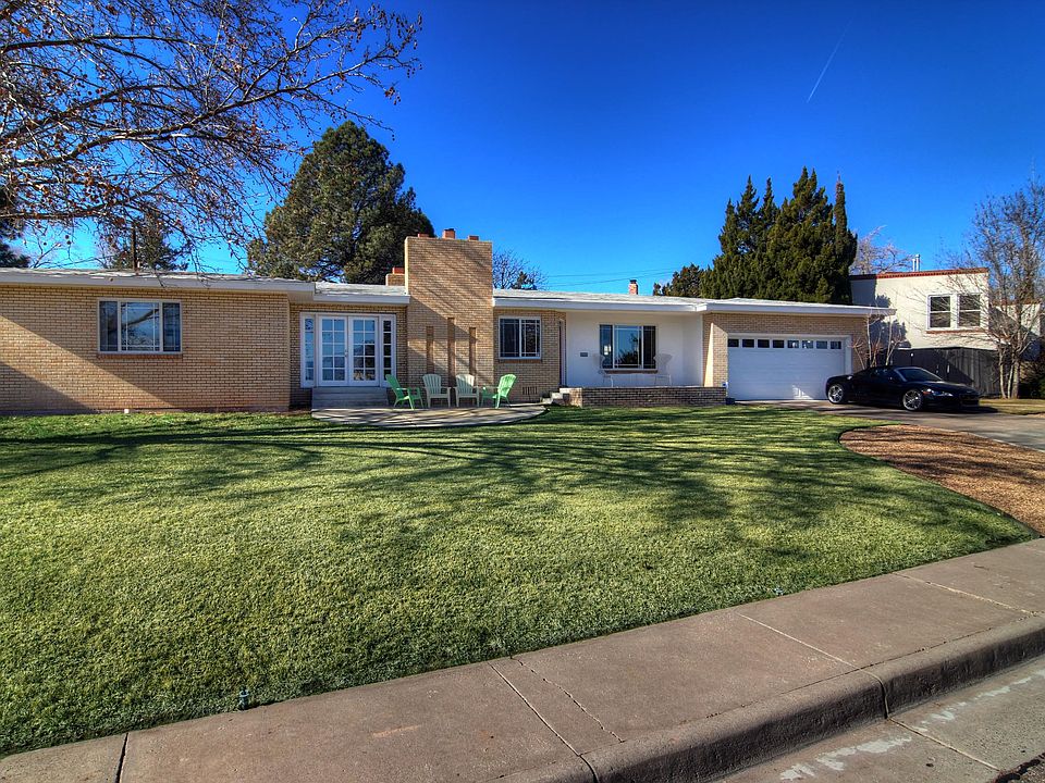 1st image of 303 Aliso Dr SE