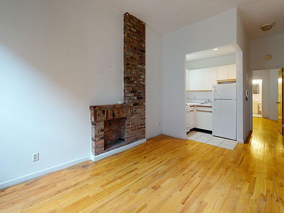 2nd image of 313 E 85th St APT 3B