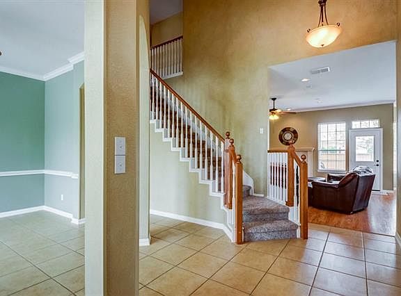 3rd image of 9513 Baskerville Dr
