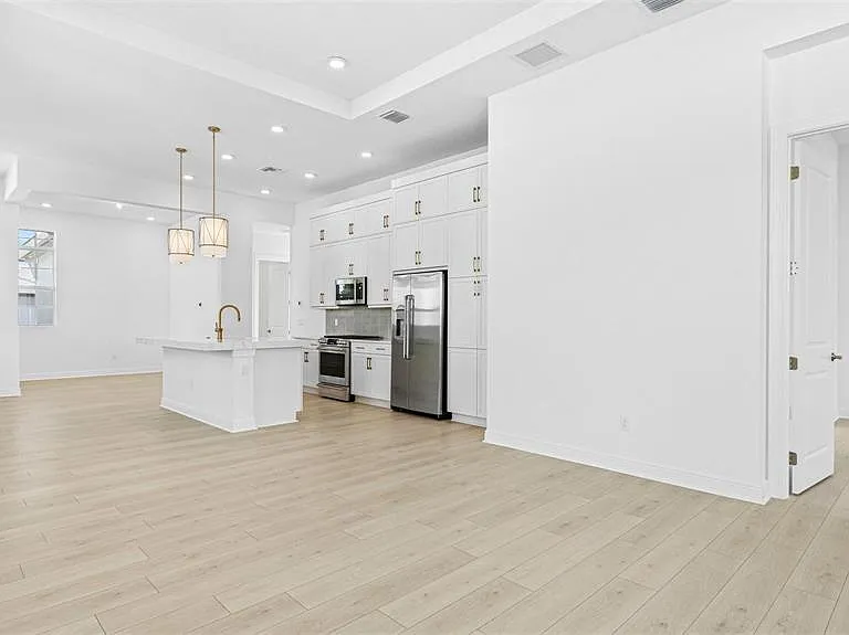 4954 Rivo Alto Cir — Photo 7