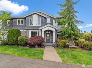 1027 S 232nd St, Des Moines, WA 98198