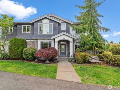 1027 S 232nd Street, Des Moines, WA, 98198