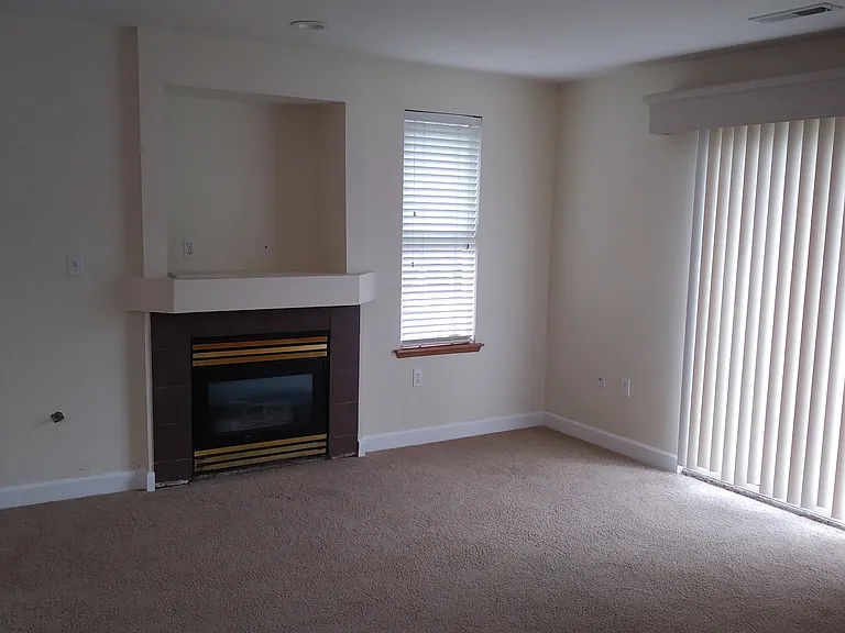 7801 Boreal Ct — Photo 9