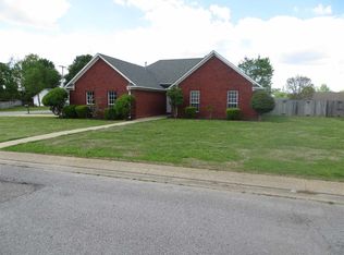 204 Sundown Dr, Jackson, TN 38305