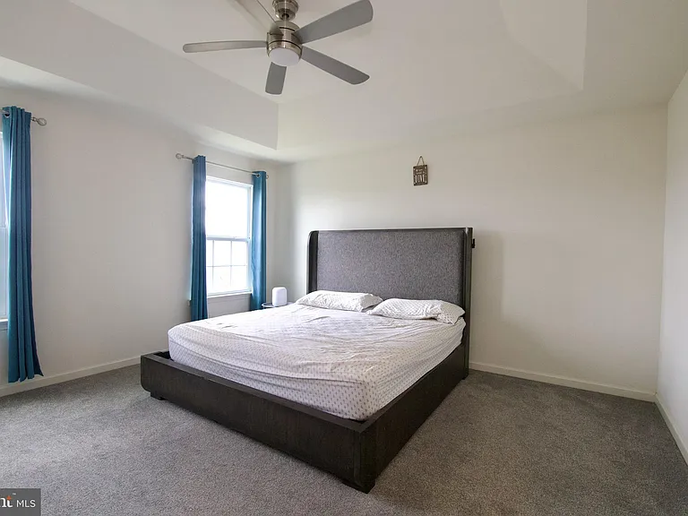 633 Keswick Ct — Photo 40