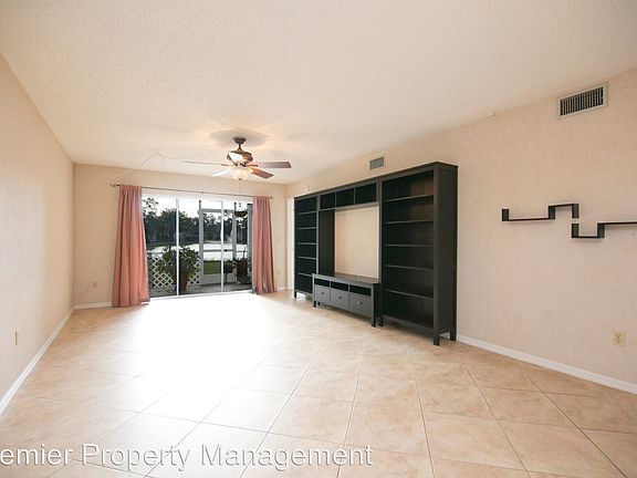 4th image of 5624 Woodmere Lake Cir